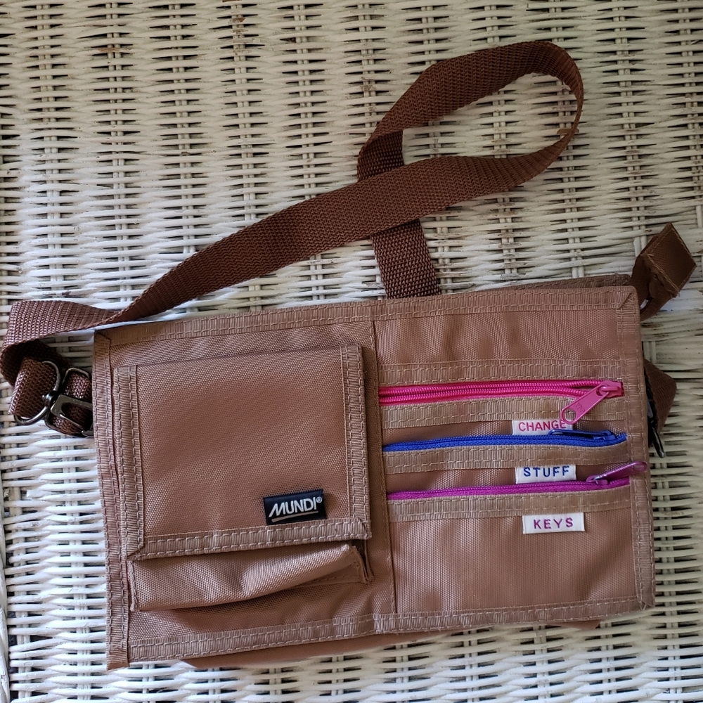 MUNDI WALLET WITH STRAPS